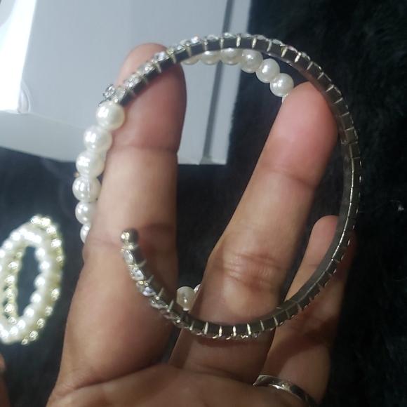 Vintage Pearl Bracelet - Picture 4 of 8
